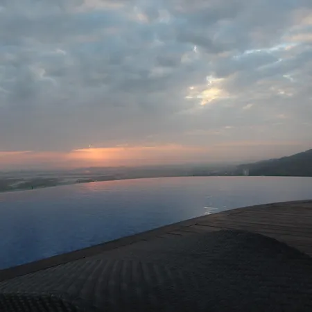 Alacarte Ha Long - Luxury Seaview 1Br